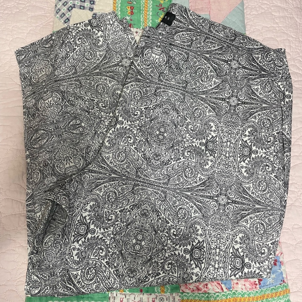 EUC Premise Pull On Ankle Pant 3X. Black and White Print
